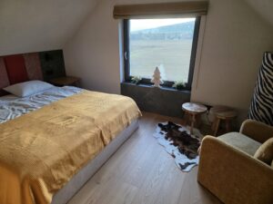 20251210_081916-min sypialnia